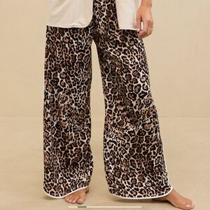 Aerie NWT Off-Duty Satin Piping Wide Pull On Trouser Leopard Animal Print Size L